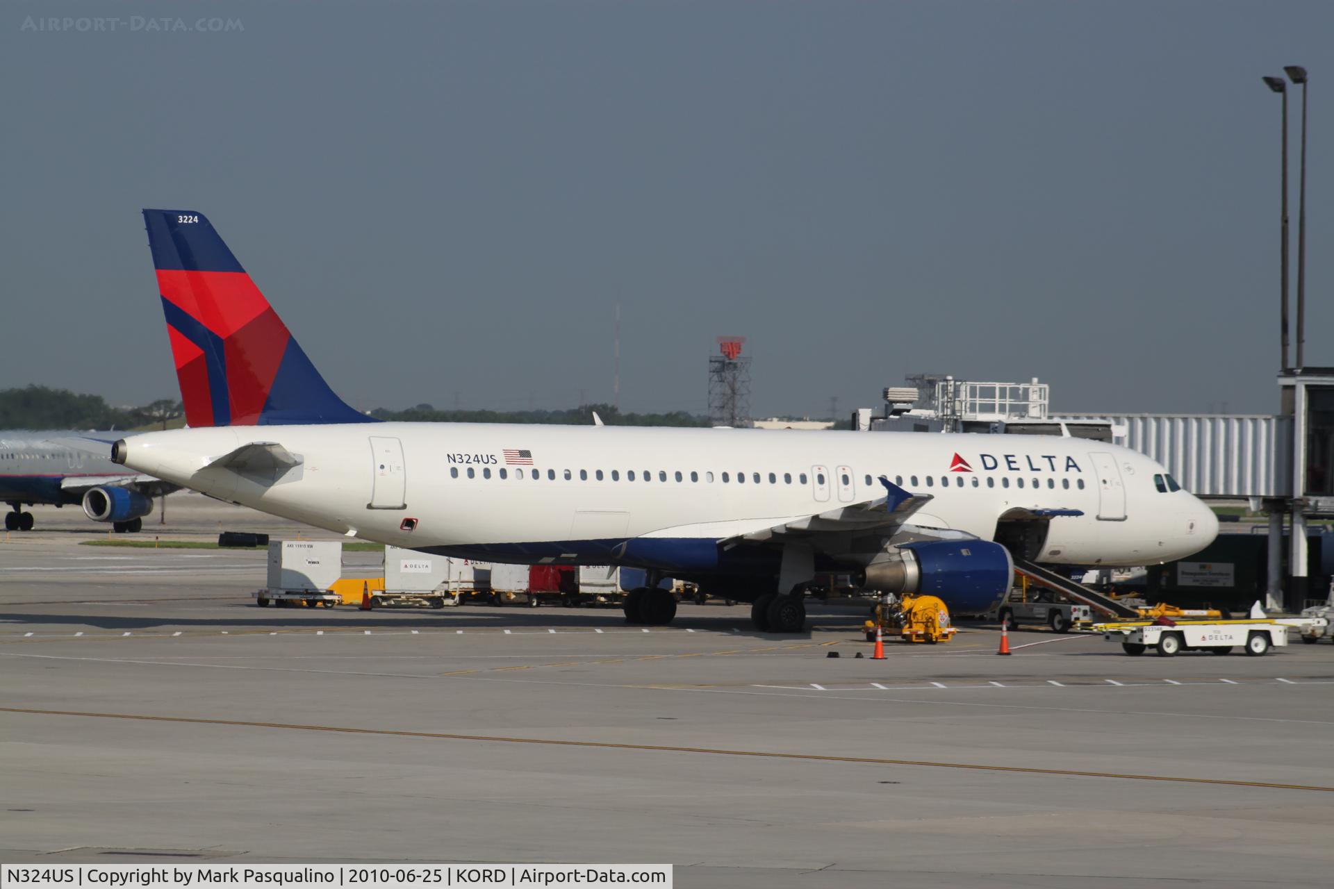 N324US, 1992 Airbus A320-211 C/N 273, Airbus A320