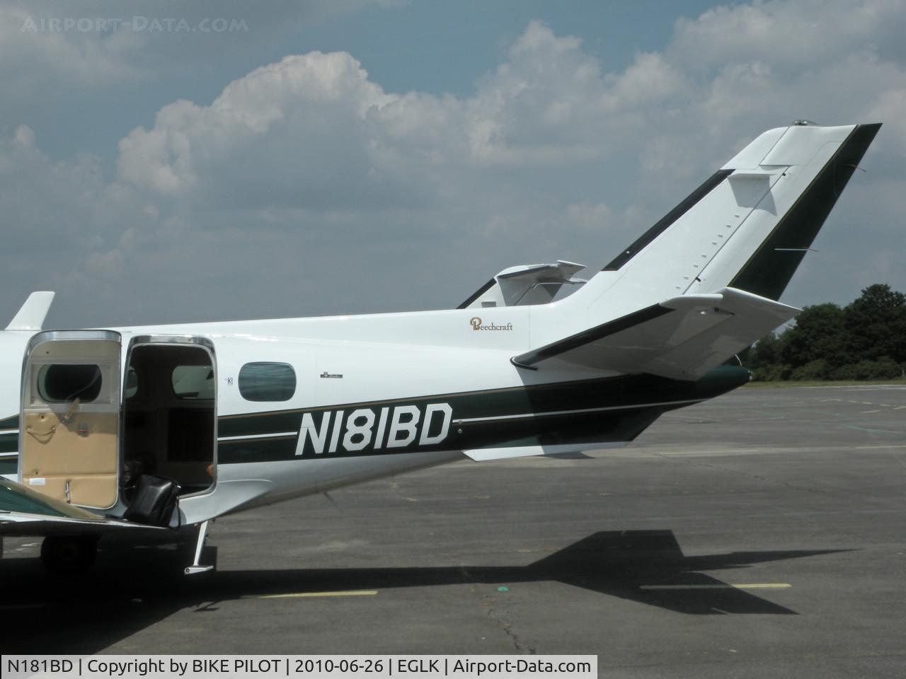 N181BD, 1981 Beech B-60 Duke C/N P-563, NICE DUKE PARKED ON THE TERMINAL APRON