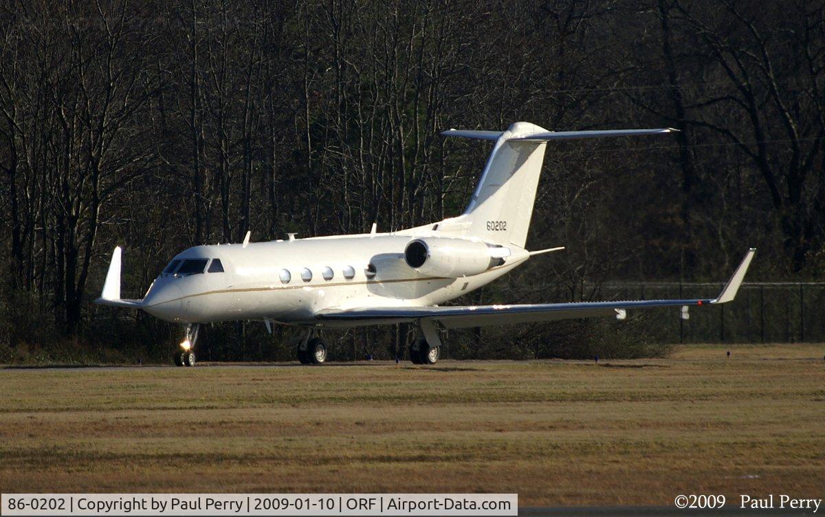 86-0202, 1985 Grumman C-20B Gulfstream III C/N 468, Glistening in the sun during her run-up