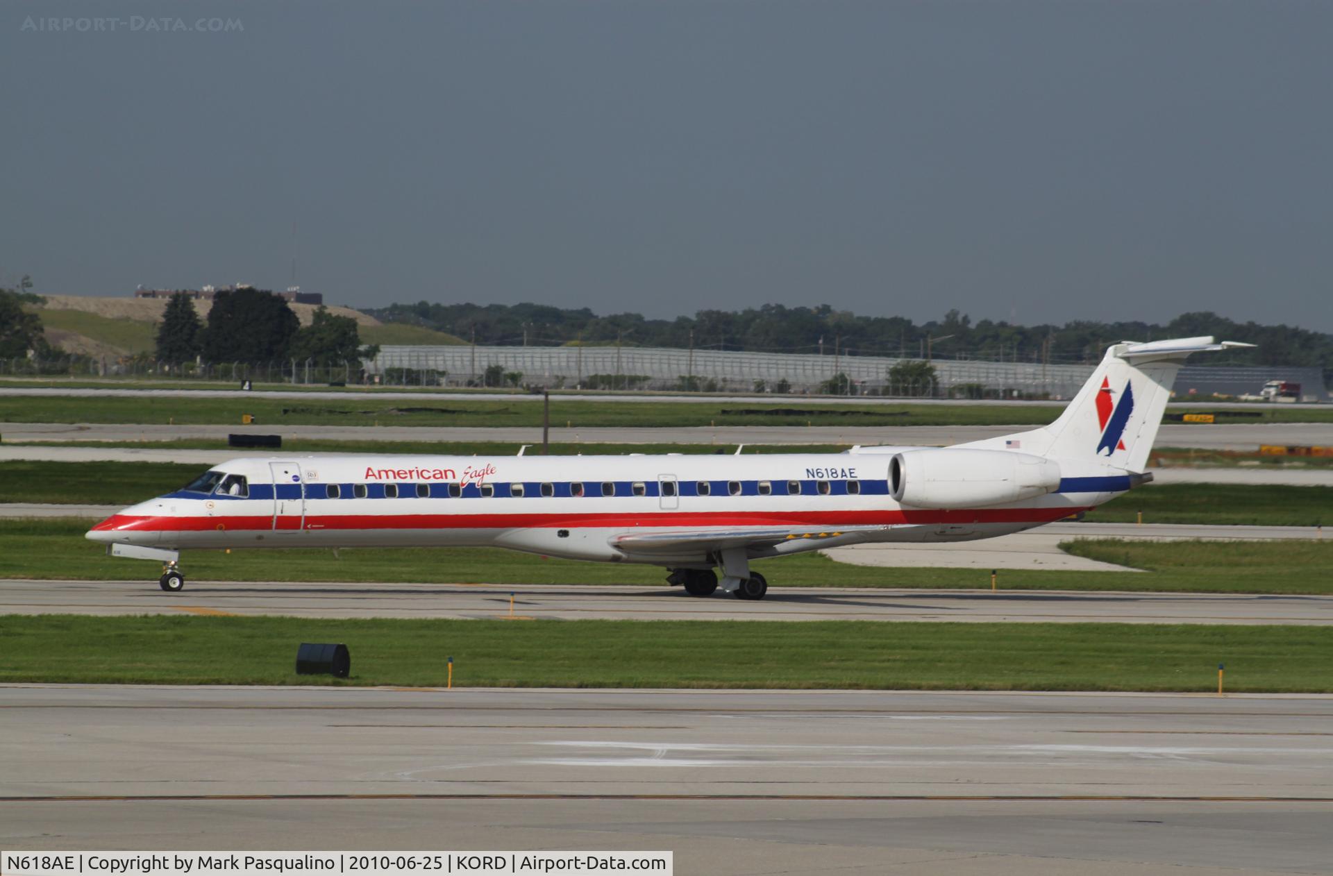 N618AE, 1998 Embraer ERJ-145LR (EMB-145LR) C/N 145097, EMB-145LR
