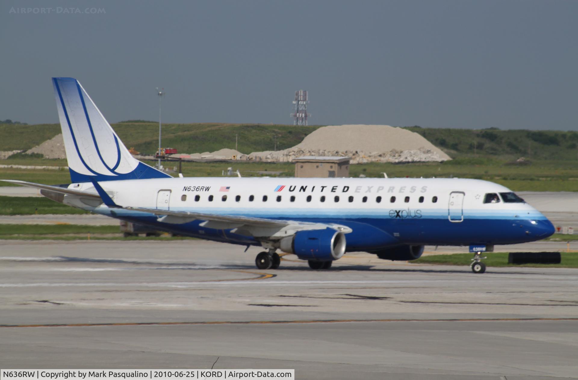 N636RW, 2004 Embraer 170SE (ERJ-170-100SE) C/N 17000052, ERJ 170-100 SE