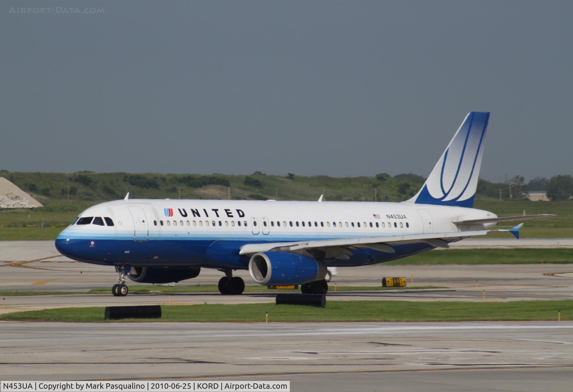 N453UA, 1999 Airbus A320-232 C/N 1001, Airbus A320