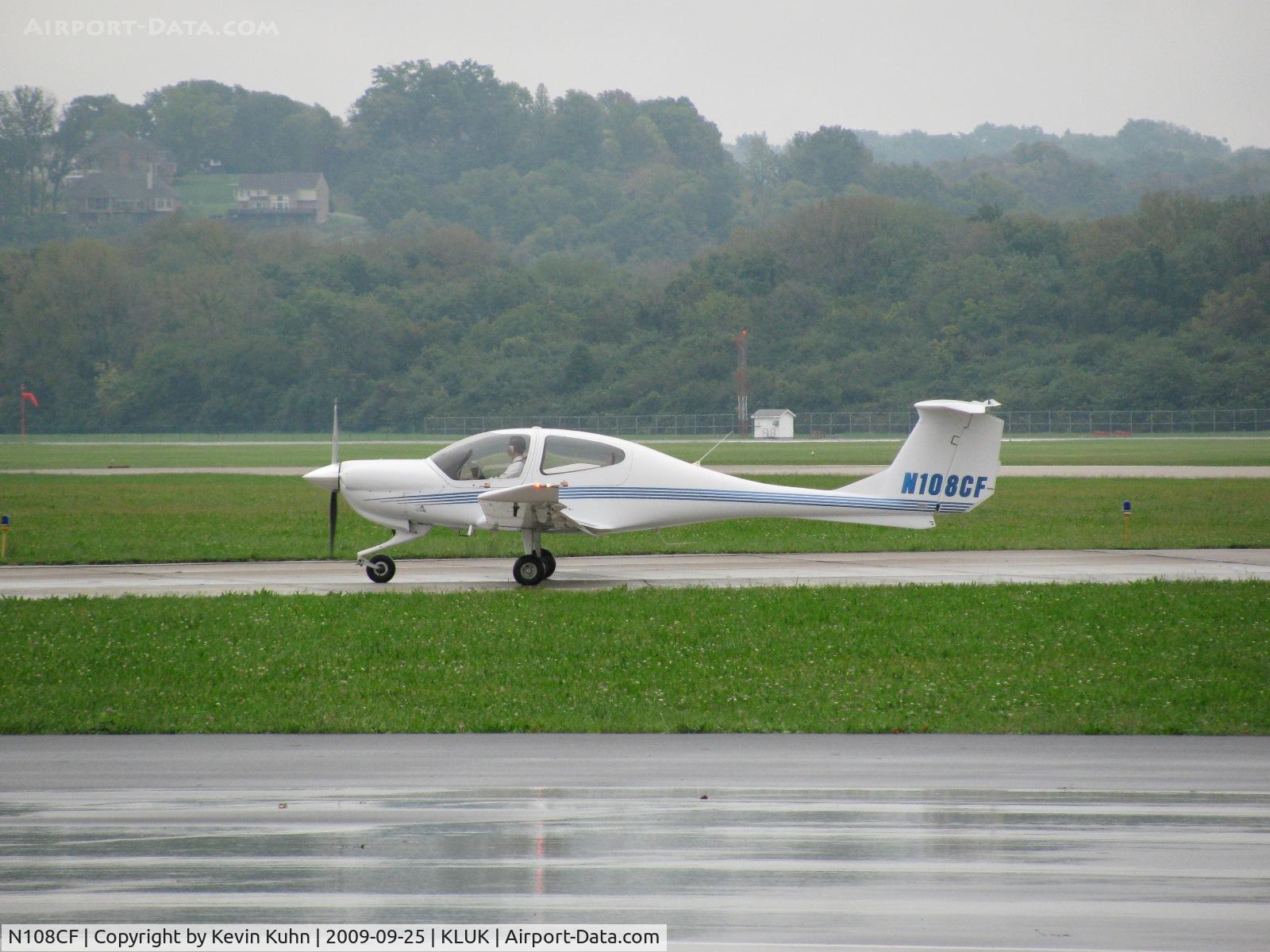 N108CF, 2005 Diamond DA-40 Diamond Star C/N 40.479, Damp Diamond