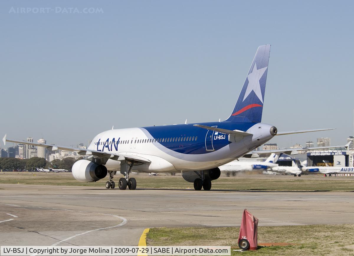 LV-BSJ, 2000 Airbus A320-233 C/N 1332, Ex CC-COD with LAN Airlines.