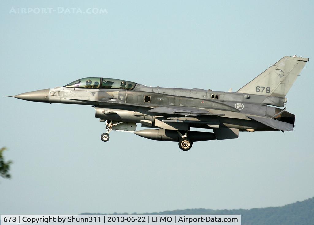 678, 1980 Fokker F-16AM Fighting Falcon C/N 6K-50, On landing during Garuda 2010 Exercice...