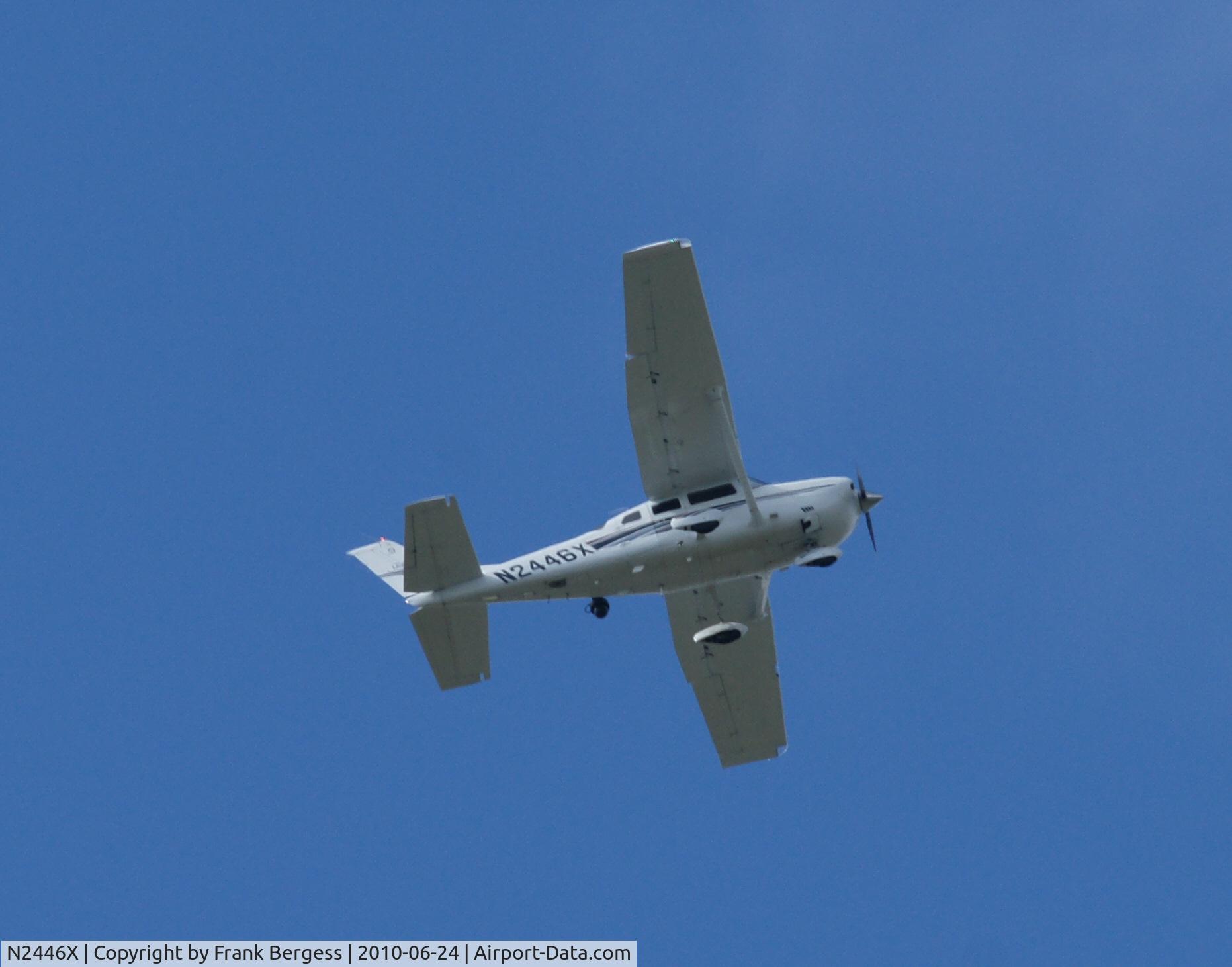 N2446X, 2000 Cessna 206H Stationair C/N 20608097, Sony A900 with SAL 70-400G Lense, taken while on walk in my neighborhood (Lacey/Olympia)