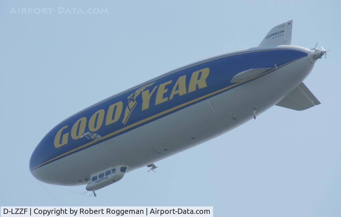 D-LZZF, 1998 Zeppelin NT07 C/N 3, Overflying Kapellen Belgium.
GOOD YEAR.