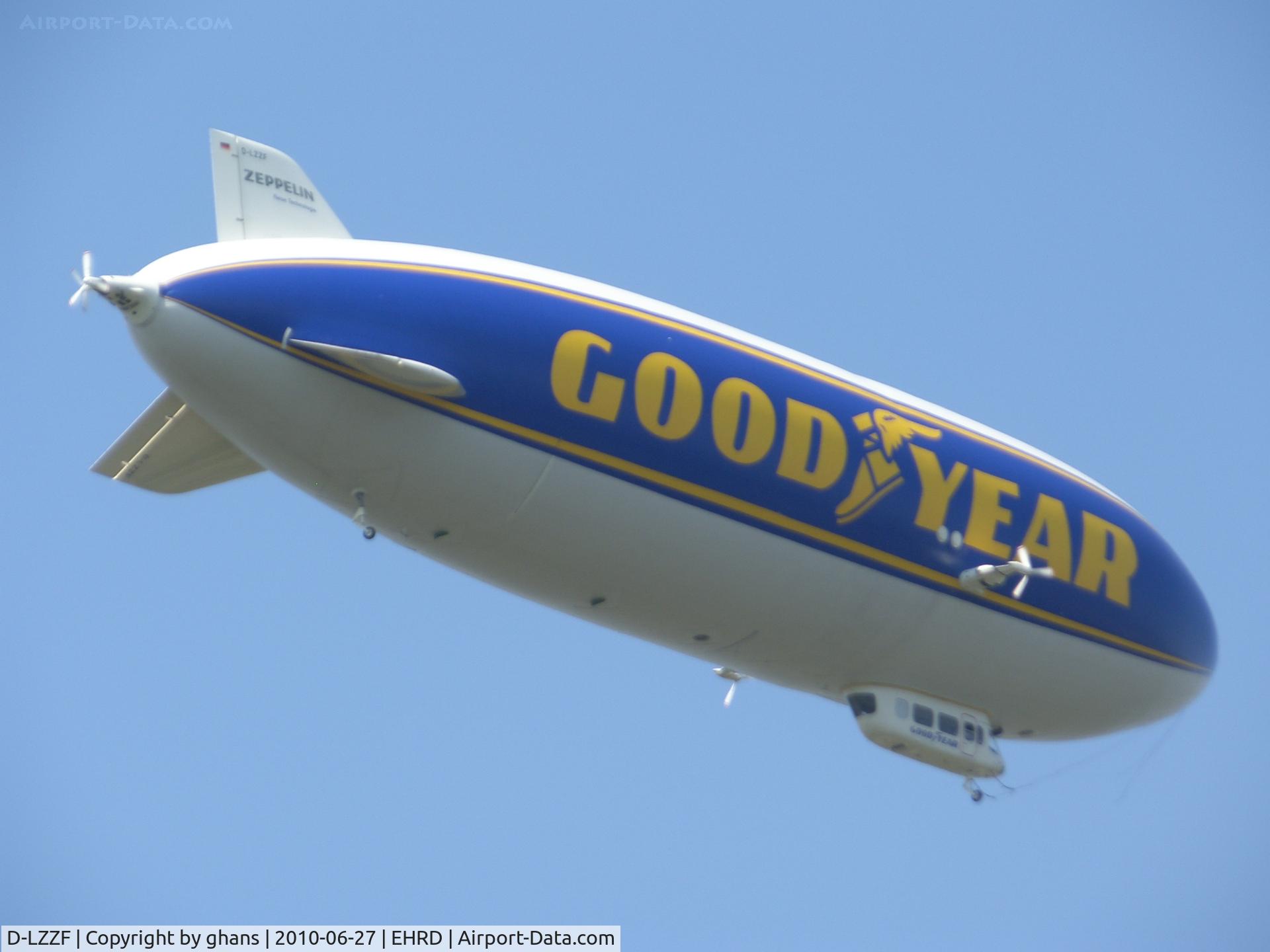 D-LZZF, 1998 Zeppelin NT07 C/N 3, Approching point Pappa for straight in ehrd