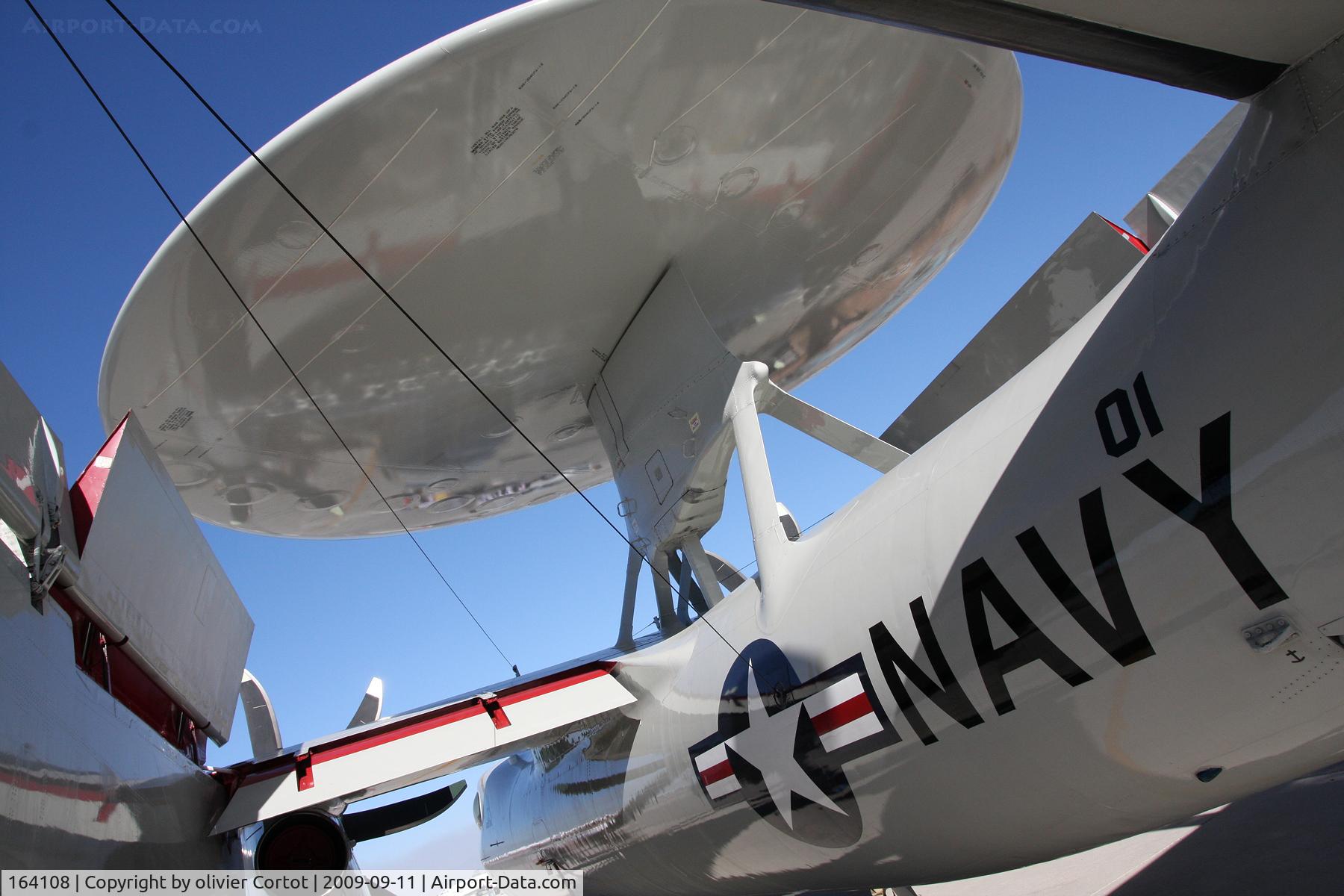 164108, Grumman E-2C Hawkeye Group 2 C/N A140, nicely polished Hawkeye !