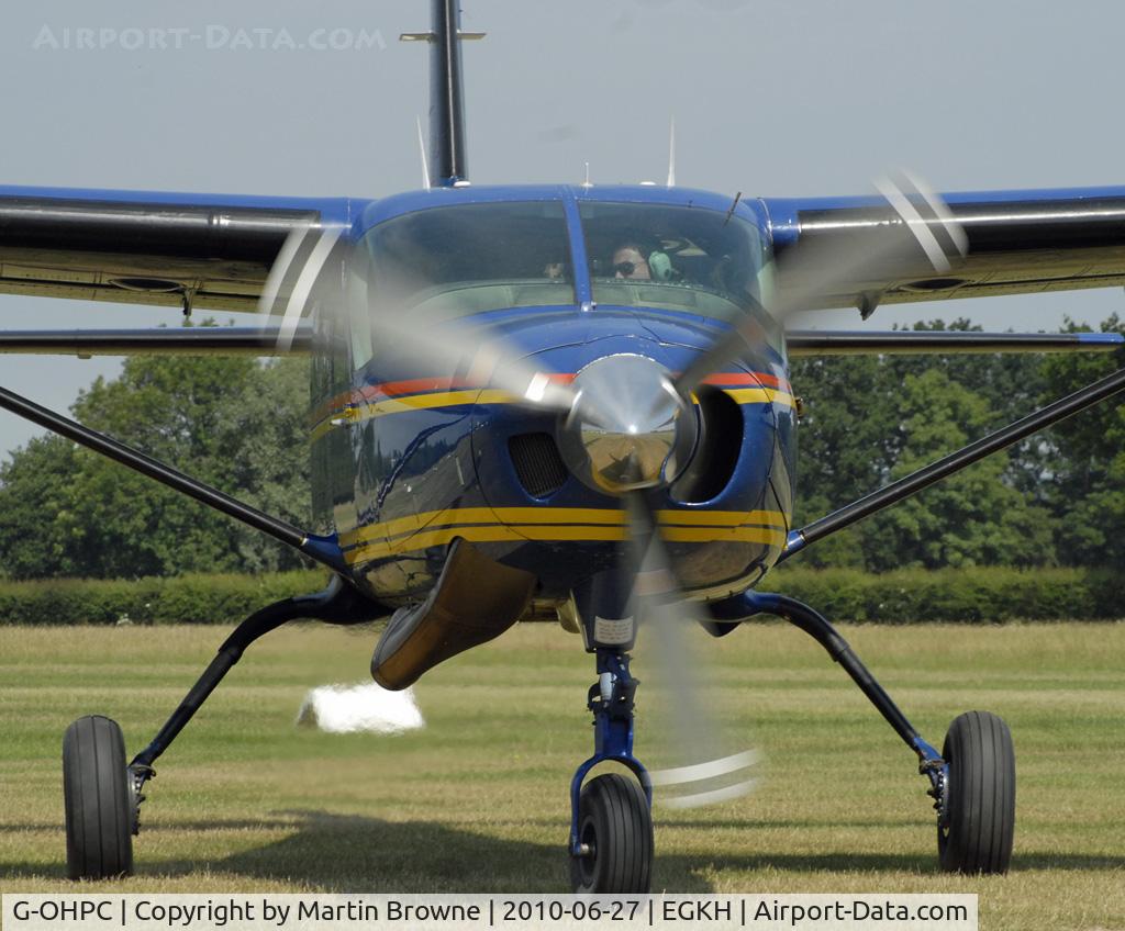 G-OHPC, 1992 Cessna 208 Caravan I C/N 20800224, NOSE ON!