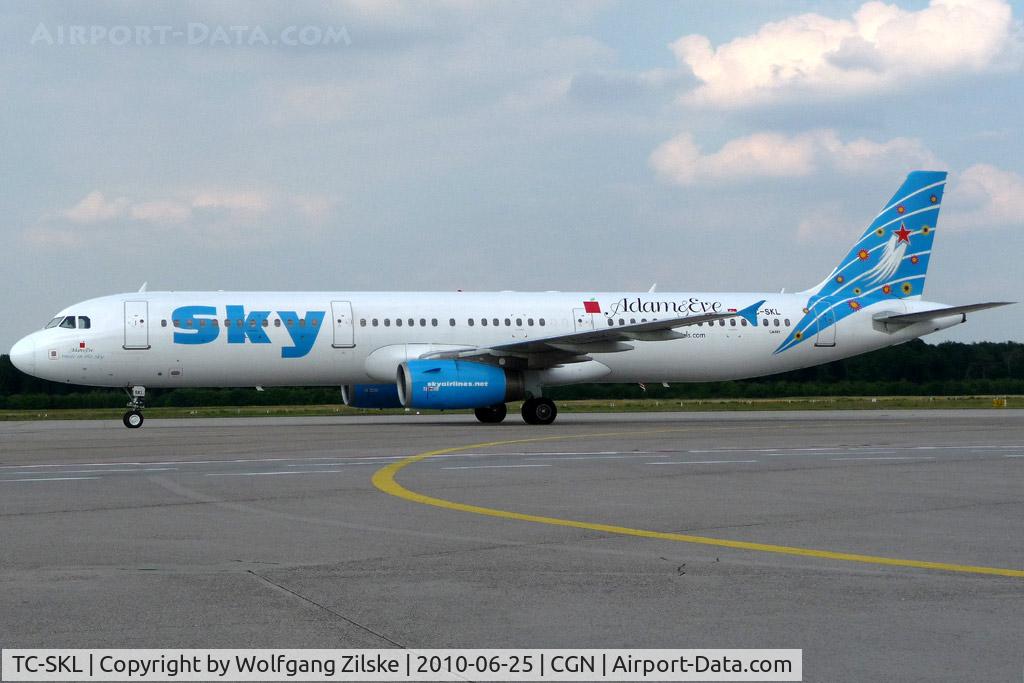 TC-SKL, 2002 Airbus A321-231 C/N 1670, visitor