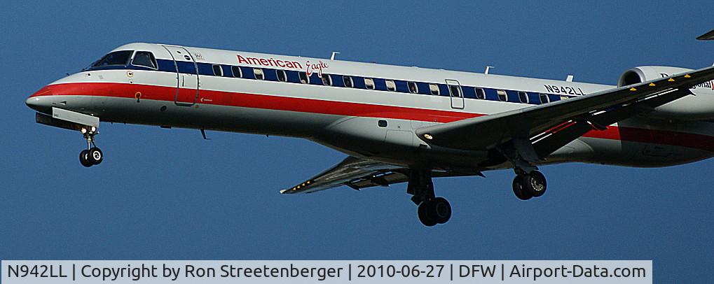 N942LL, 2005 Embraer ERJ-145LR (EMB-145LR) C/N 14500930, Over the fence to 13R