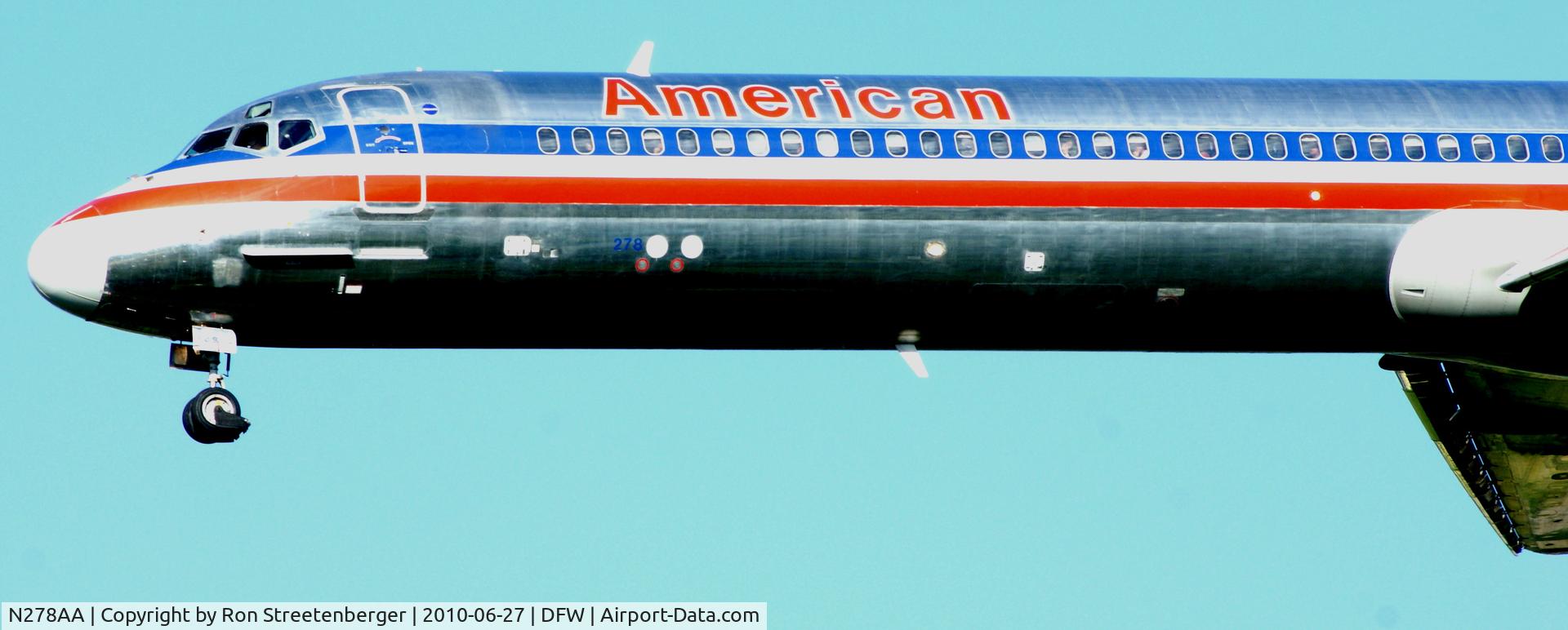 N278AA, 1985 McDonnell Douglas MD-82 (DC-9-82) C/N 49294, Over the fence to 13R
