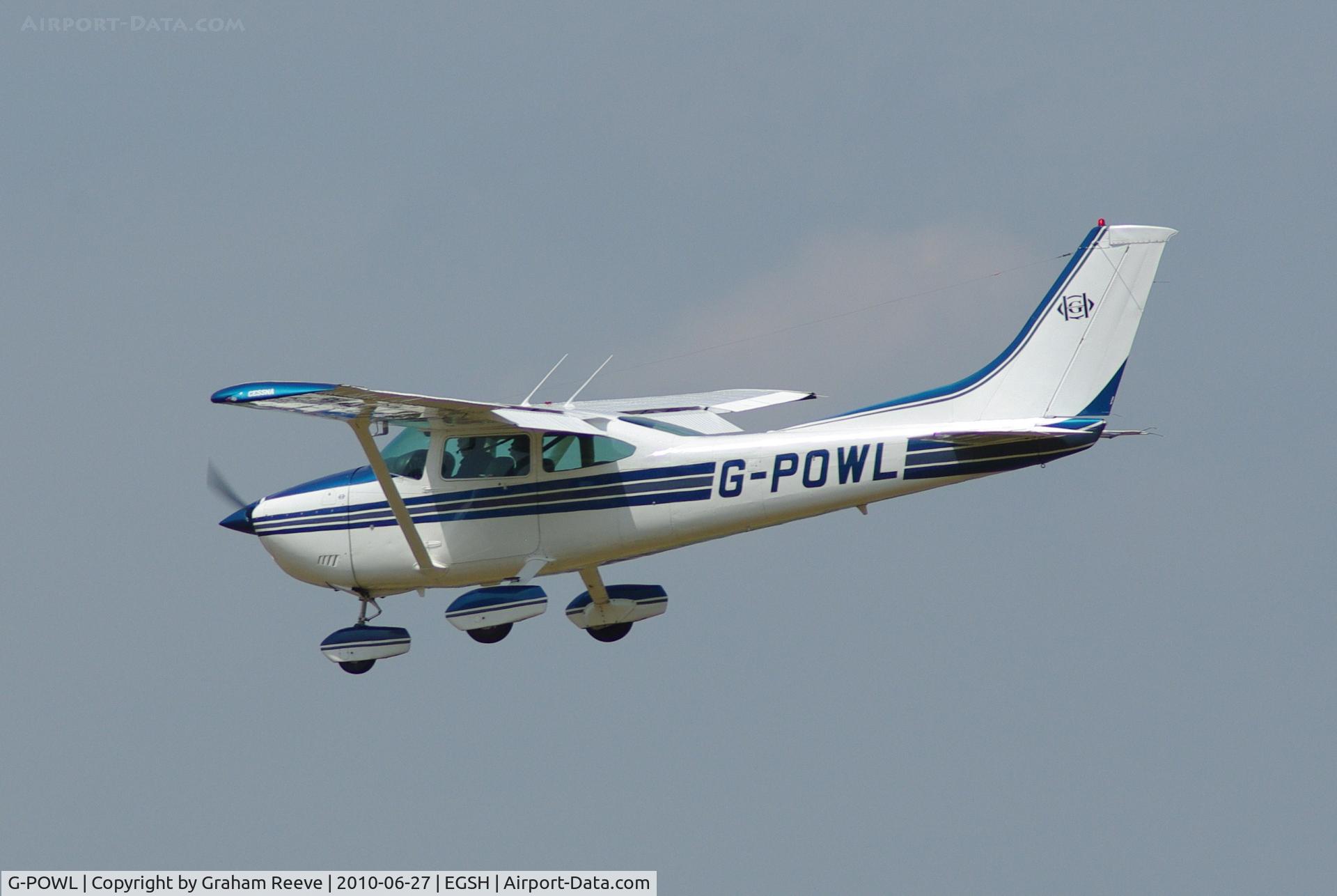 G-POWL, 1982 Cessna 182R Skylane C/N 182-67813, On finals into Norwich.