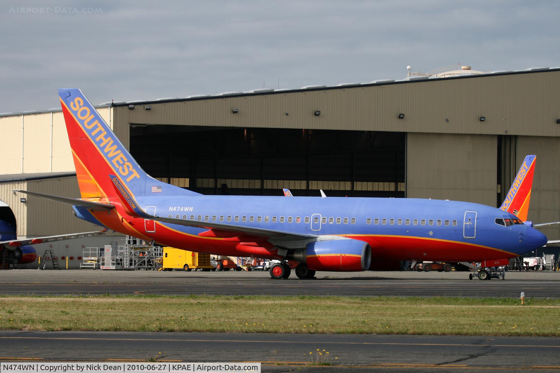 N474WN, 2004 Boeing 737-7H4 C/N 33861, KPAE