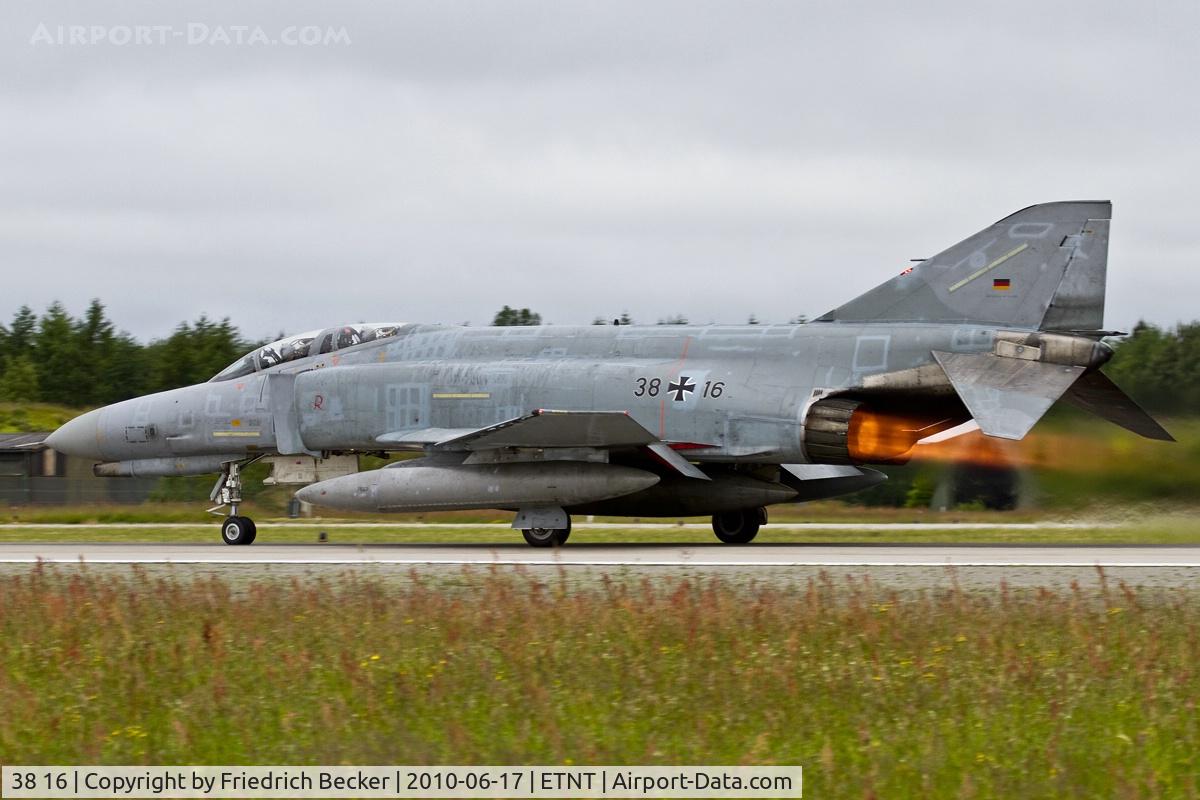 38 16, 1972 McDonnell Douglas F-4F Phantom II C/N 4653, full afterburner