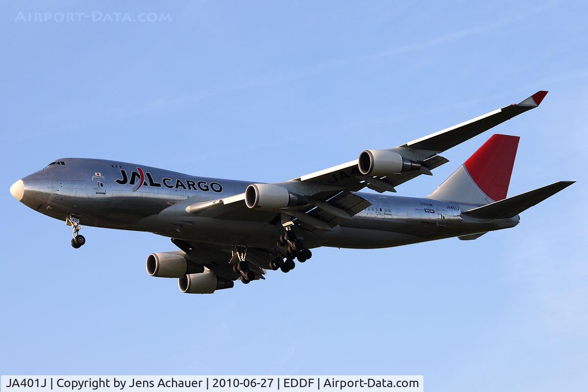 JA401J, 2004 Boeing 747-446F (SCD) C/N 33748, Arriving at rwy07L
