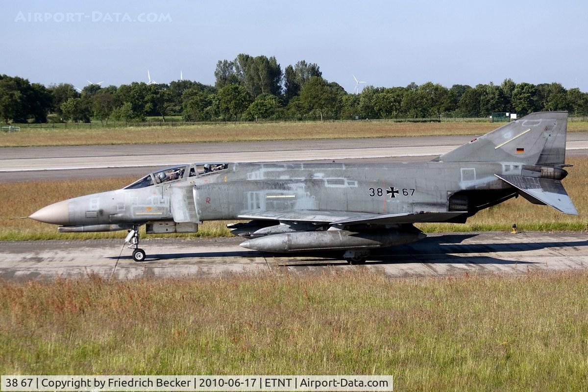 38 67, 1972 McDonnell Douglas F-4F Phantom II C/N 4785, taxying out to the active
