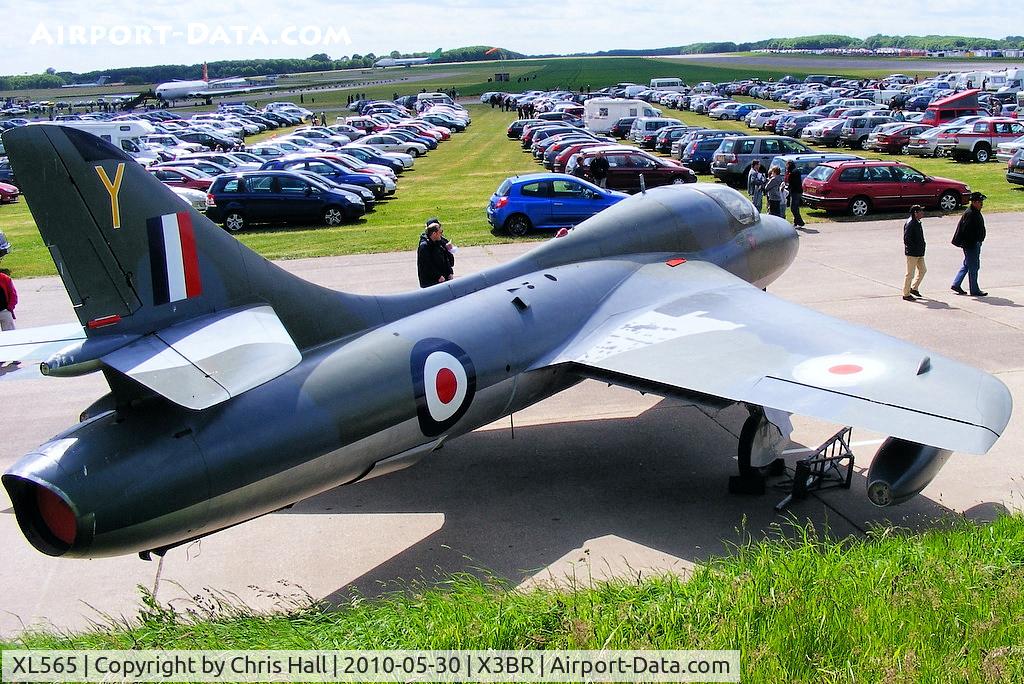 XL565, 1958 Hawker Hunter T.7 C/N 41H/693716, preserved at Bruntingthorpe