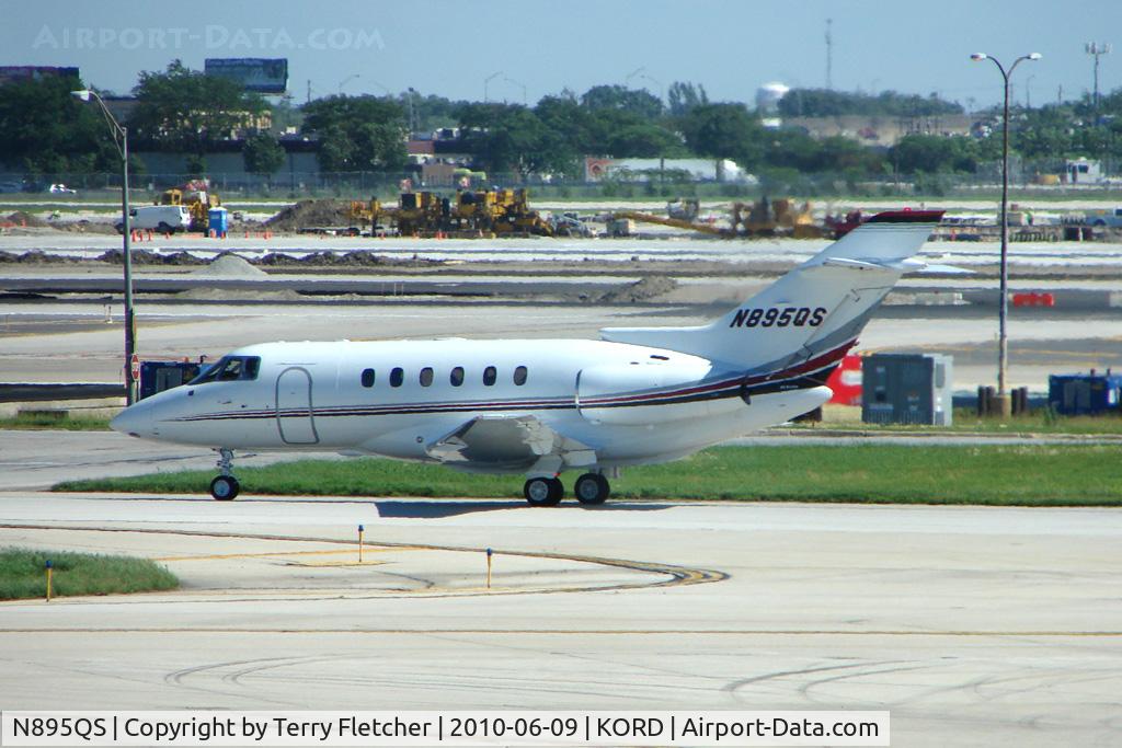 N895QS, 2002 Raytheon Hawker 800XP C/N 258606, Netjets 2002 Raytheon Aircraft Company HAWKER 800XP, c/n: 258606 at Chicago O'Hare