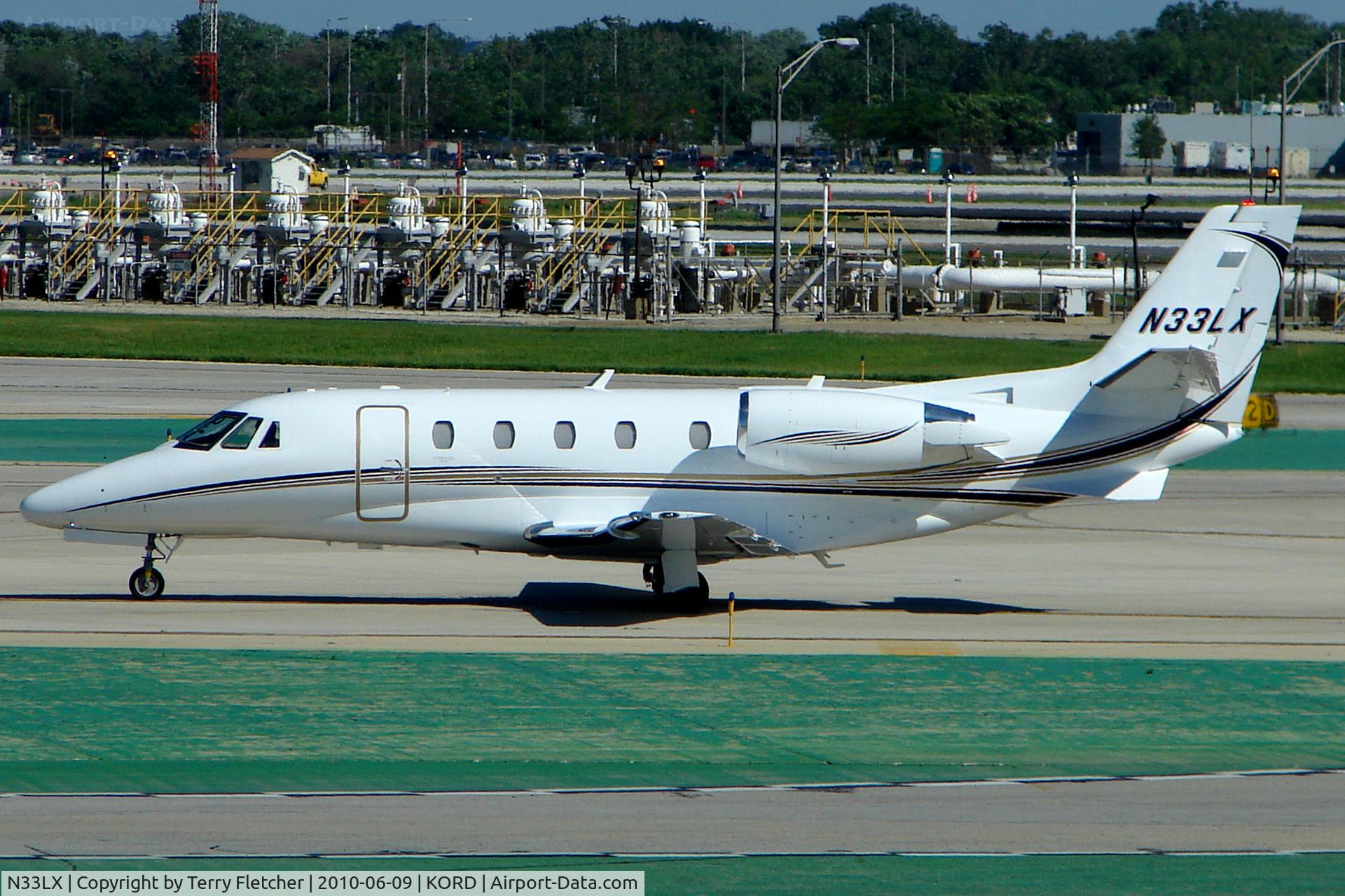 N33LX, Cessna 560XL C/N 5606010, Cessna 560XL, c/n: 5606010 taxying at Chicago O'Hare