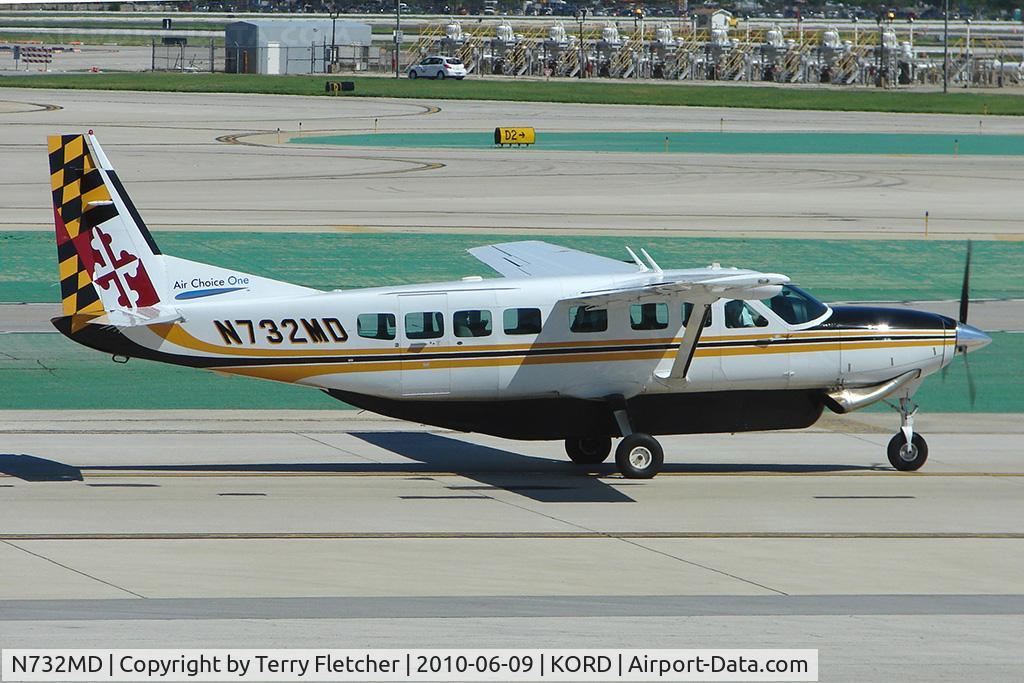 N732MD, 2004 Cessna 208B C/N 208B1083, 2004 Cessna 208B, c/n: 208B1083 at Chicago O'Hare