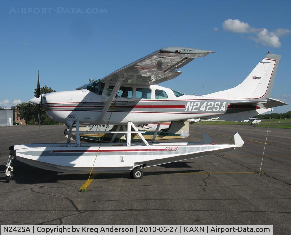 N242SA, 1978 Cessna TU206G Turbo Stationair C/N U20604309, Cessna TU206G Stationair on the line.