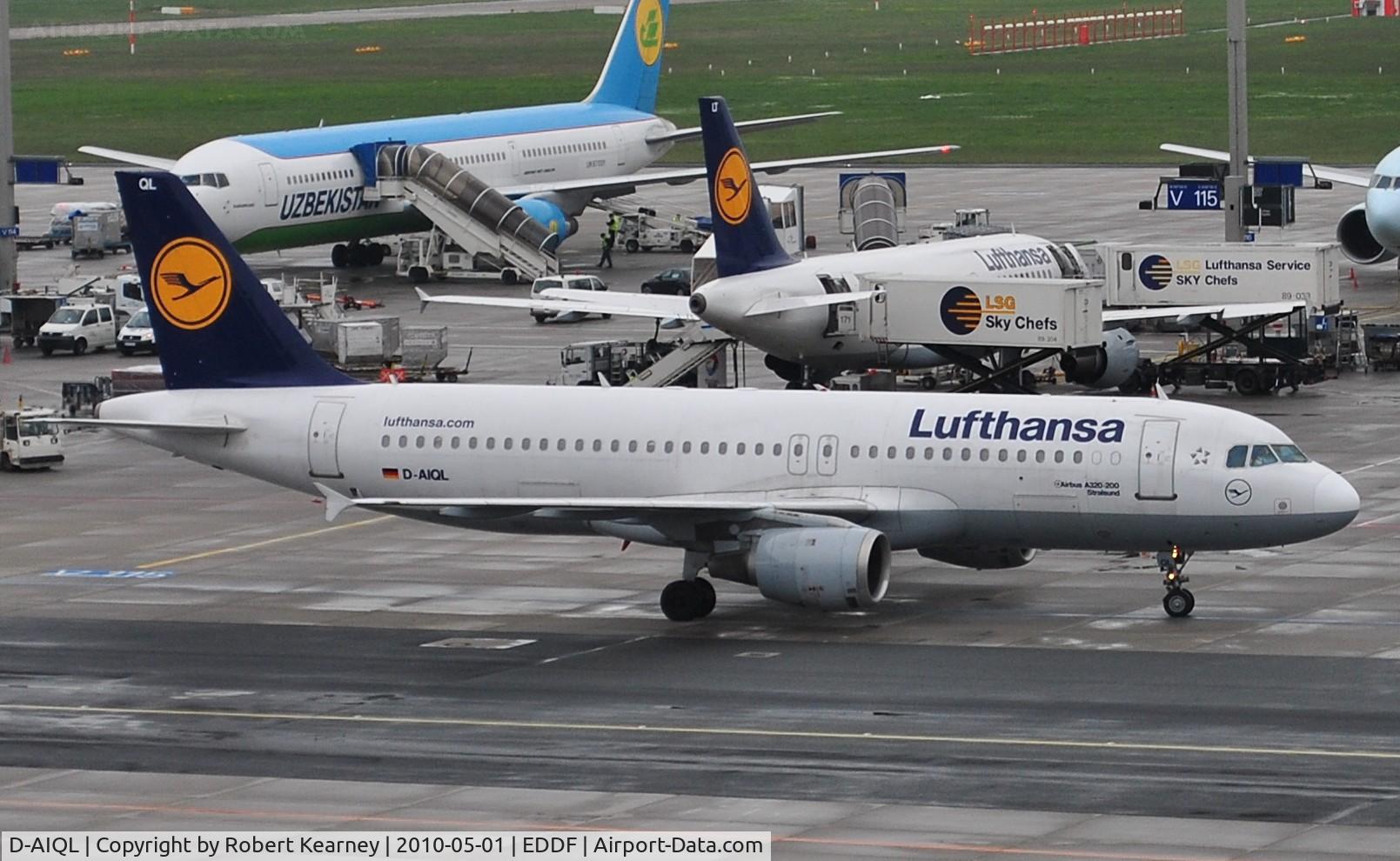 D-AIQL, 1991 Airbus A320-211 C/N 0267, Lufthansa preparing to park