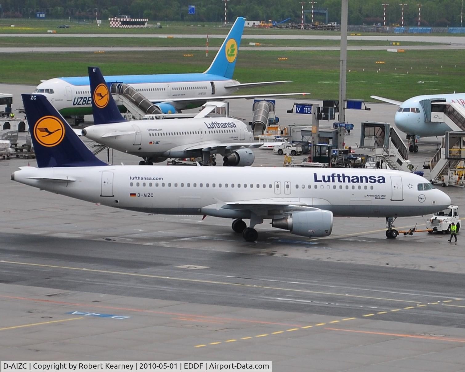 D-AIZC, 2009 Airbus A320-214 C/N 4153, Lufthansa on push-back