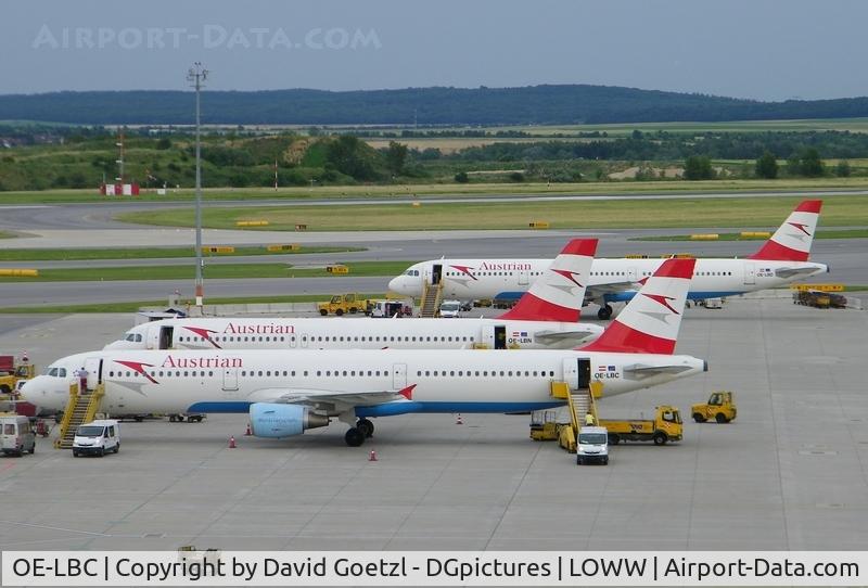OE-LBC, 1996 Airbus A321-111 C/N 581, Two Austrian A321 and one A320 on apron 'Hotel'.