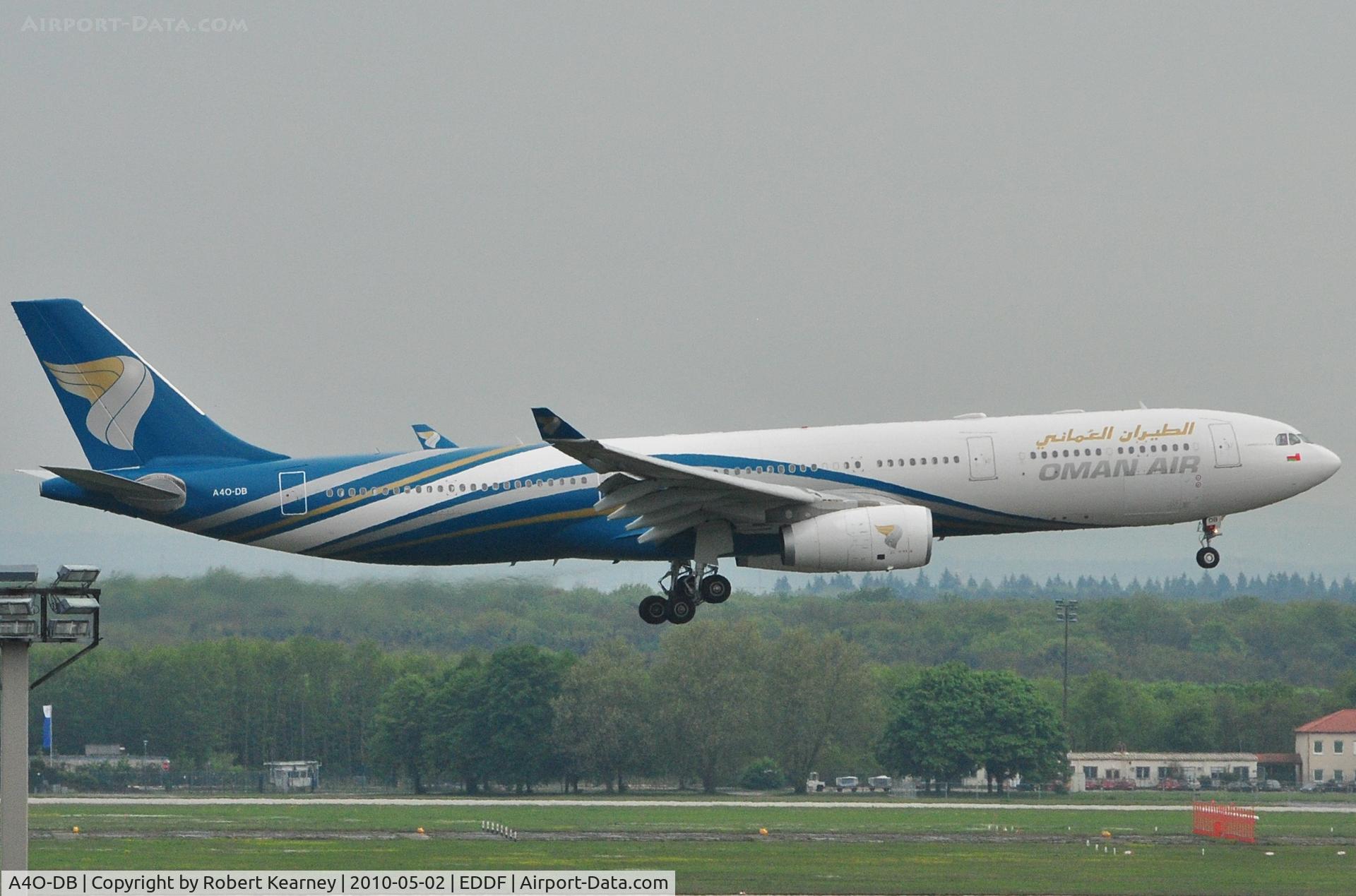 A4O-DB, 2009 Airbus A330-343 C/N 1044, Oman on short finals