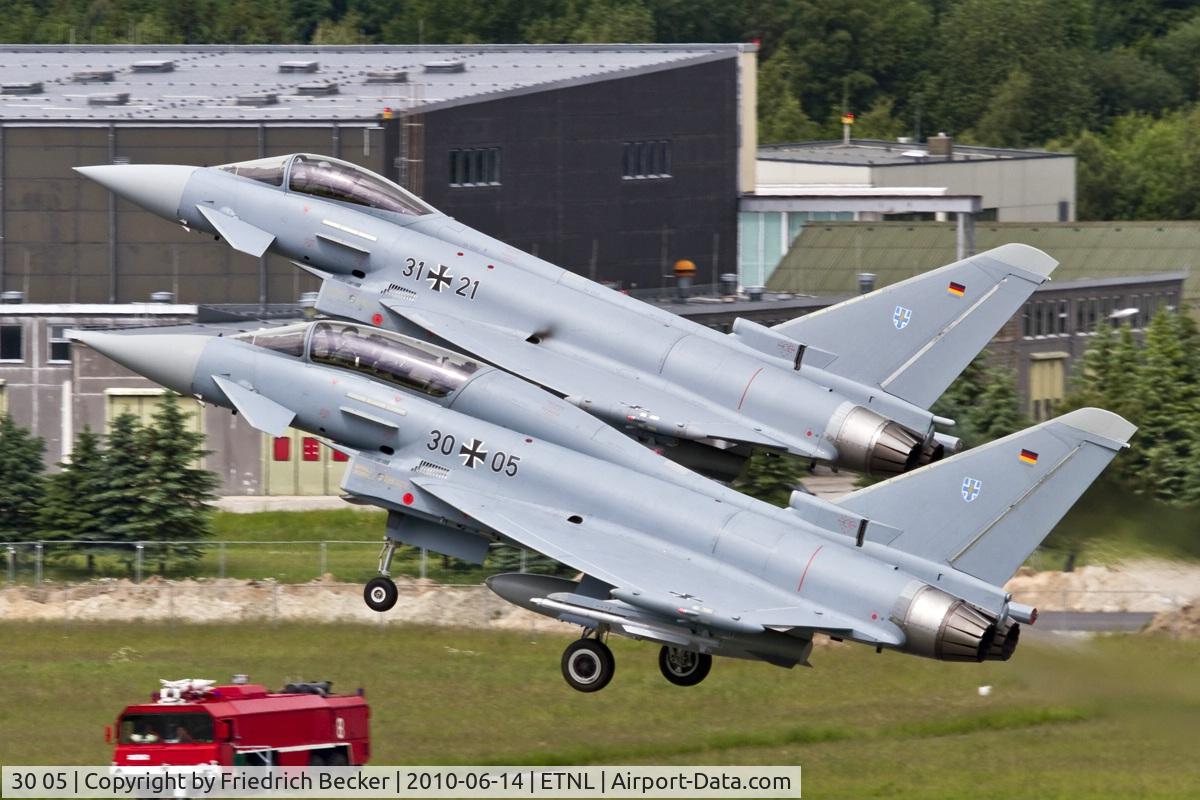 30 05, Eurofighter EF-2000 Typhoon T C/N GT005, formation take off