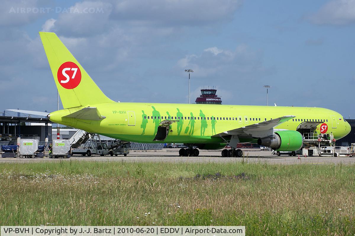 VP-BVH, 1997 Boeing 767-33A/ER C/N 28495, DSLR-A230