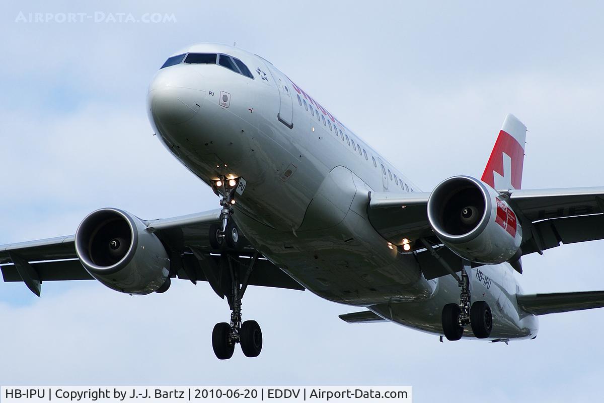 HB-IPU, 1997 Airbus A319-112 C/N 713, DSLR-A230