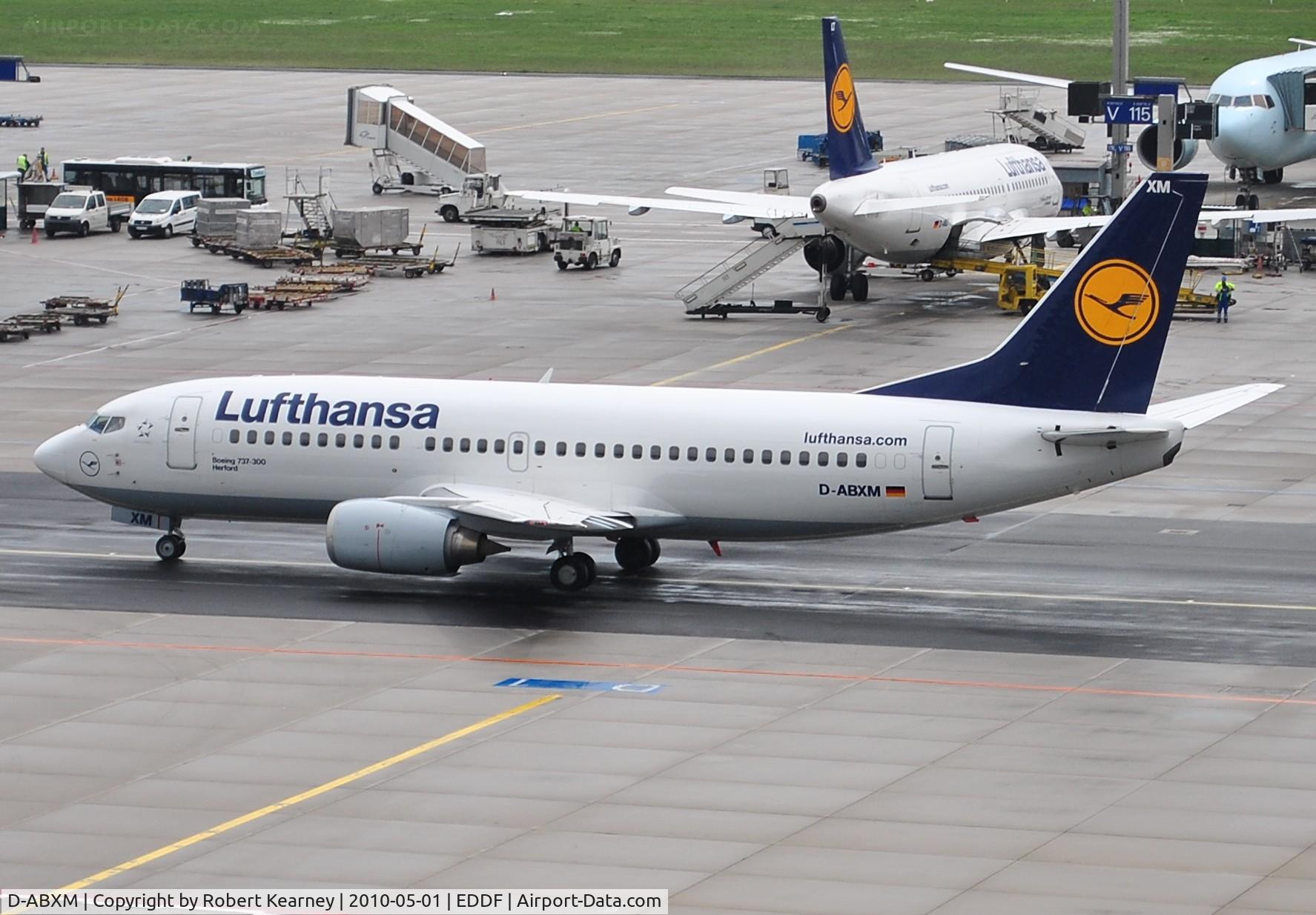 D-ABXM, 1987 Boeing 737-330 C/N 23871, Lufthansa heading to stand