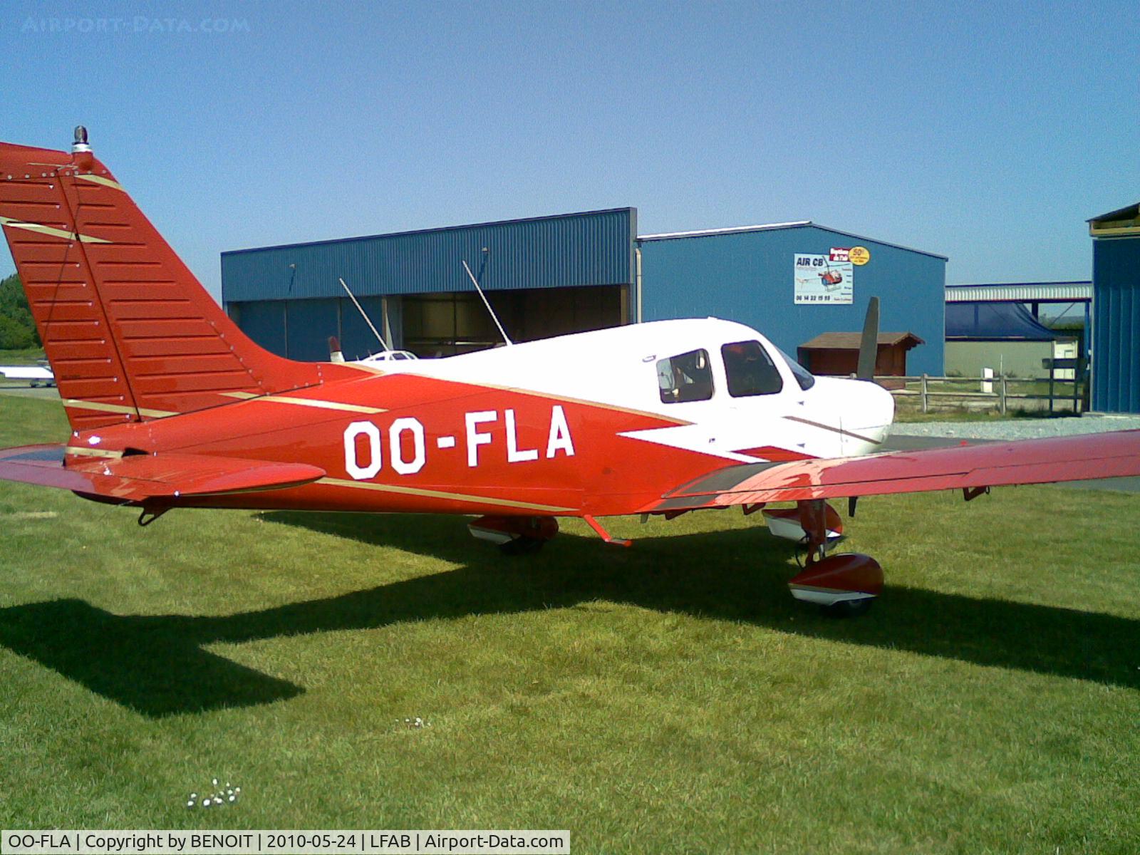 OO-FLA, 1976 Piper PA-28-140 Cherokee Cruiser C/N 28-7625105, Piper PA-28-140 Cherokee Cruiser