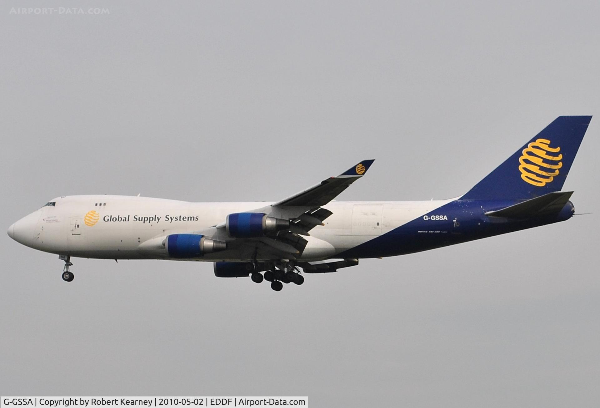 G-GSSA, 1999 Boeing 747-47UF C/N 29256, Global Systems about to land