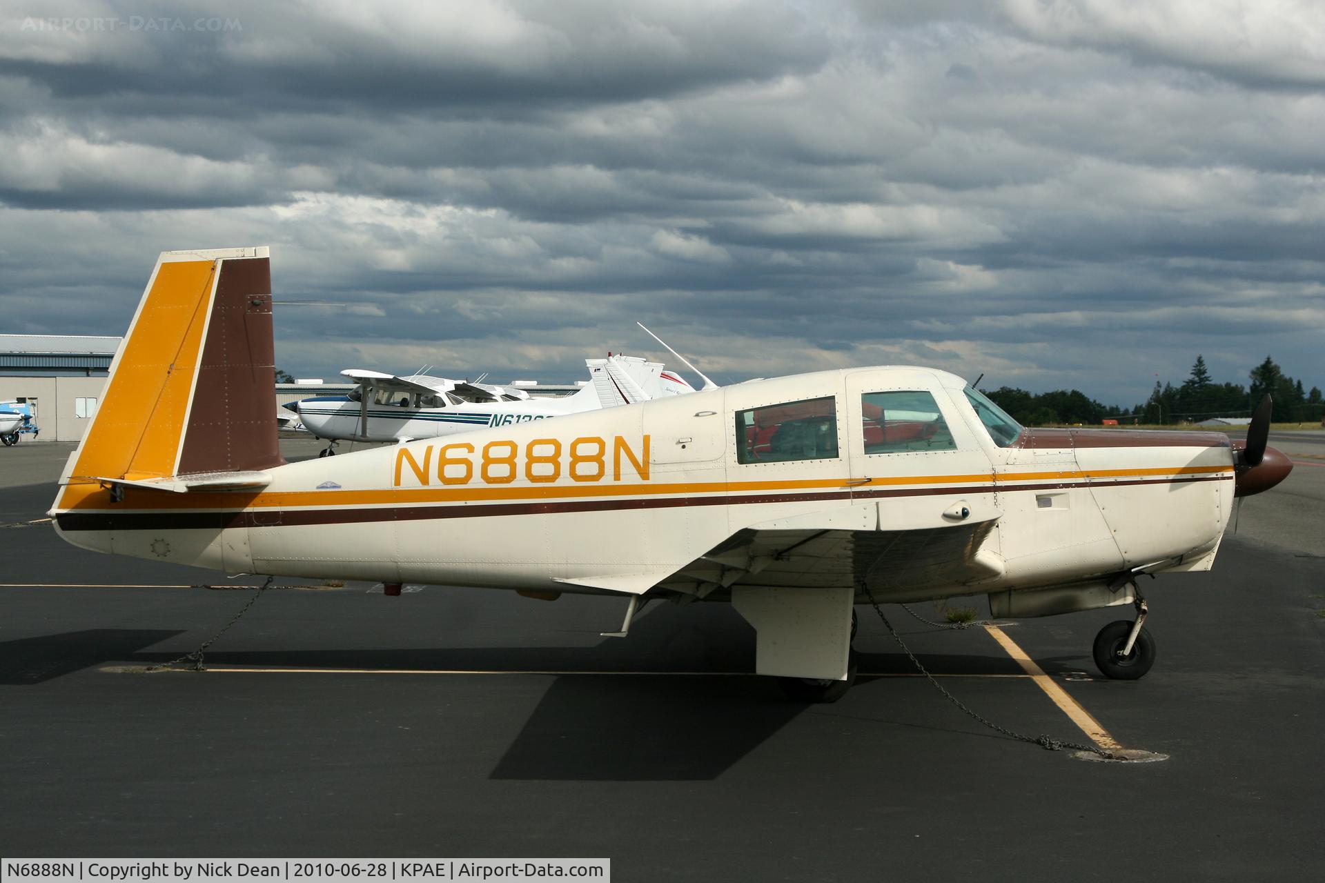 N6888N, 1968 Mooney M20C Ranger C/N 680160, KPAE