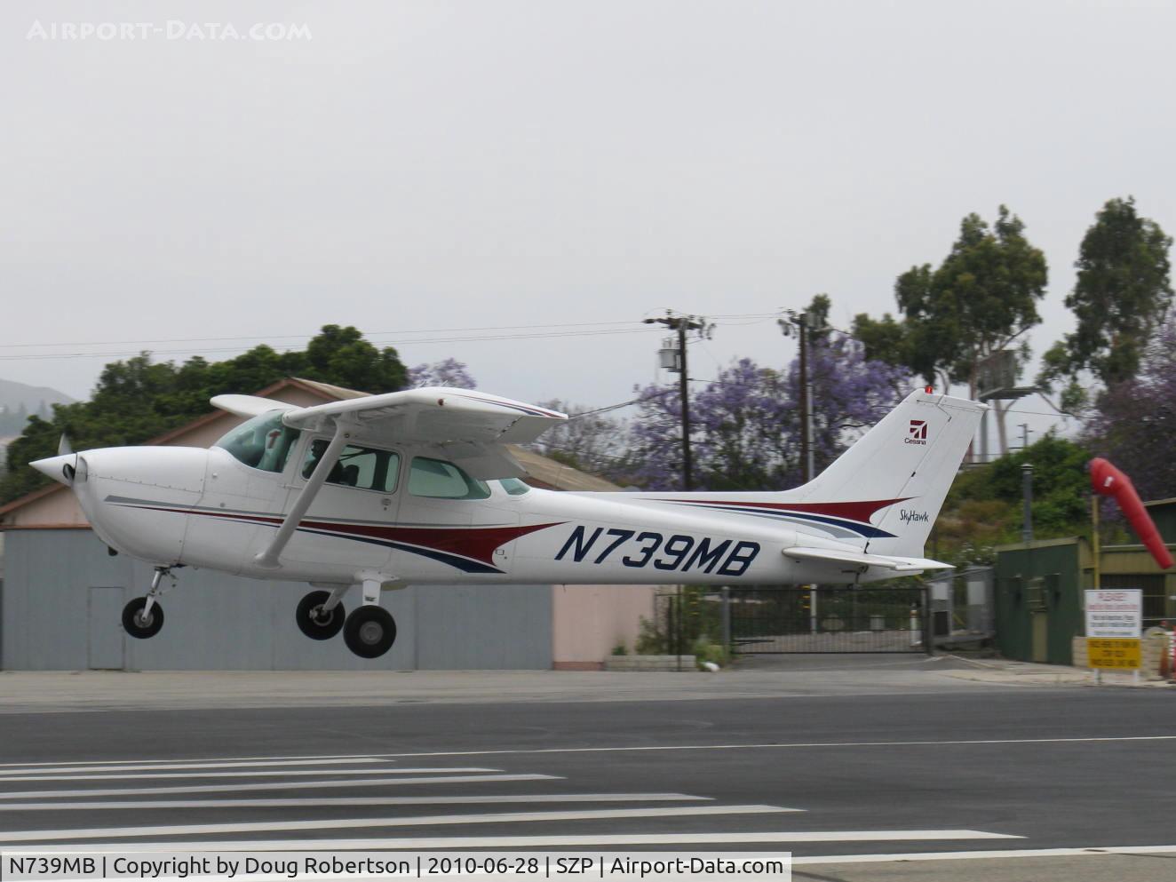 N739MB, 1978 Cessna 172N C/N 17270641, 1978 Cessna 172N SKYHAWK II, Lycoming O-320-H2AD 160 Hp, landing Rwy 22