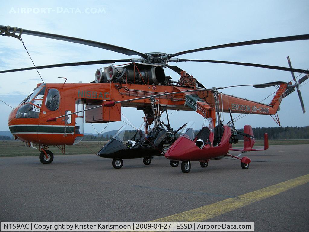 N159AC, 1970 Sikorsky S-64F Skycrane C/N 64084, Very nice visitor. Look at her  babies:-)