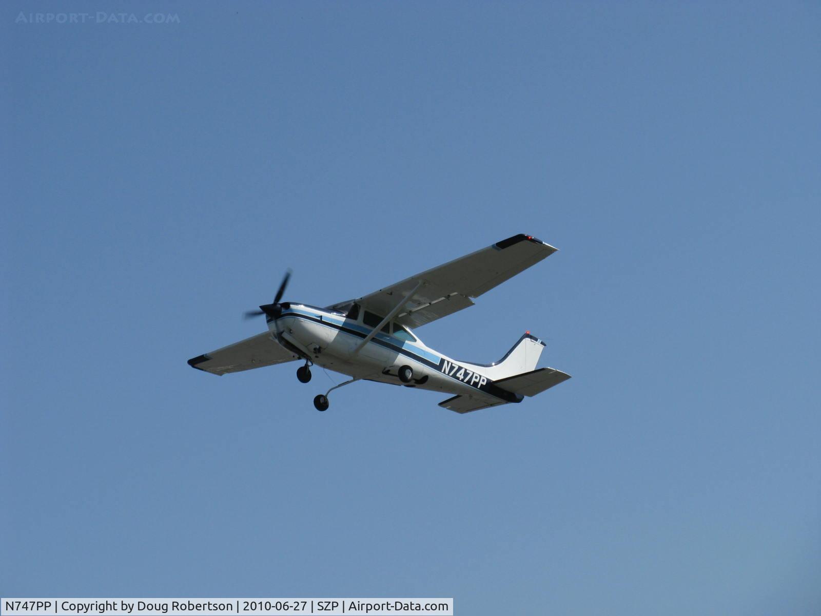 N747PP, 1980 Cessna 182R Skylane C/N R18201587, 1980 Cessna R182 RG, Lycoming O-540-J3C5D 235 Hp, takeoff climb Rwy 22