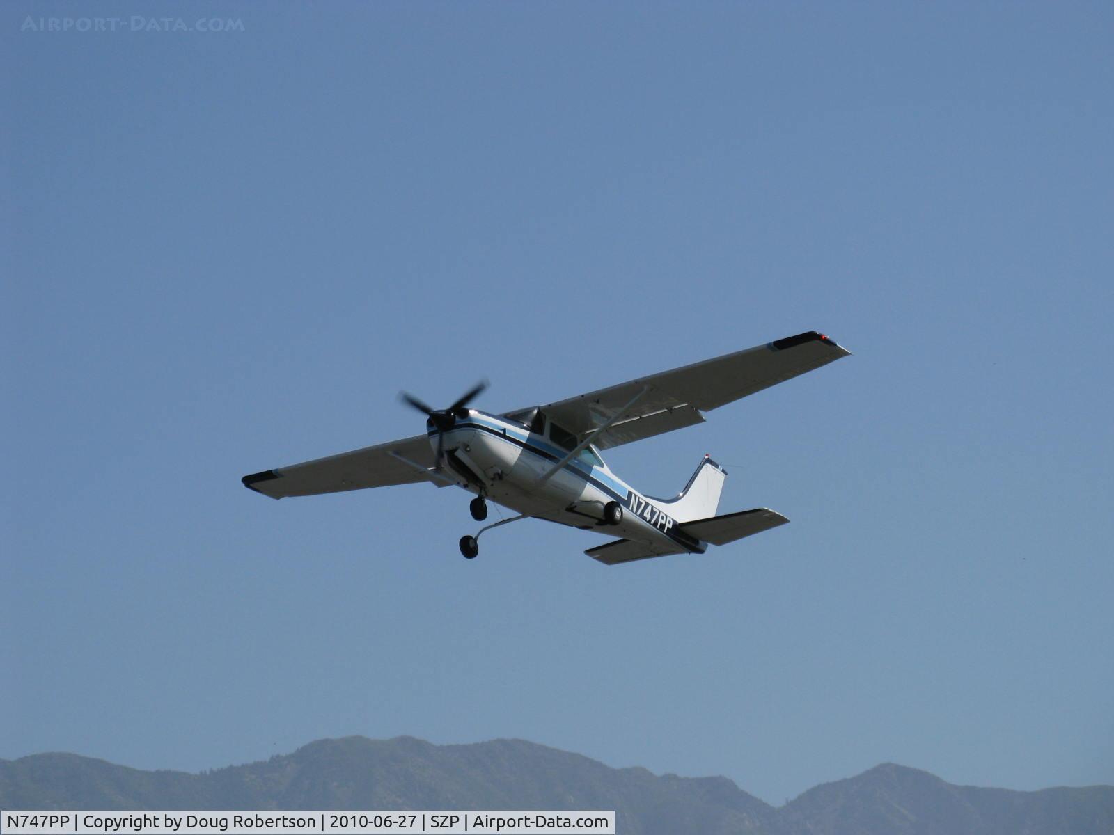 N747PP, 1980 Cessna 182R Skylane C/N R18201587, 1980 Cessna R182 RG, Lycoming O-540-J3C5D 235 Hp, takeoff climb Rwy 22