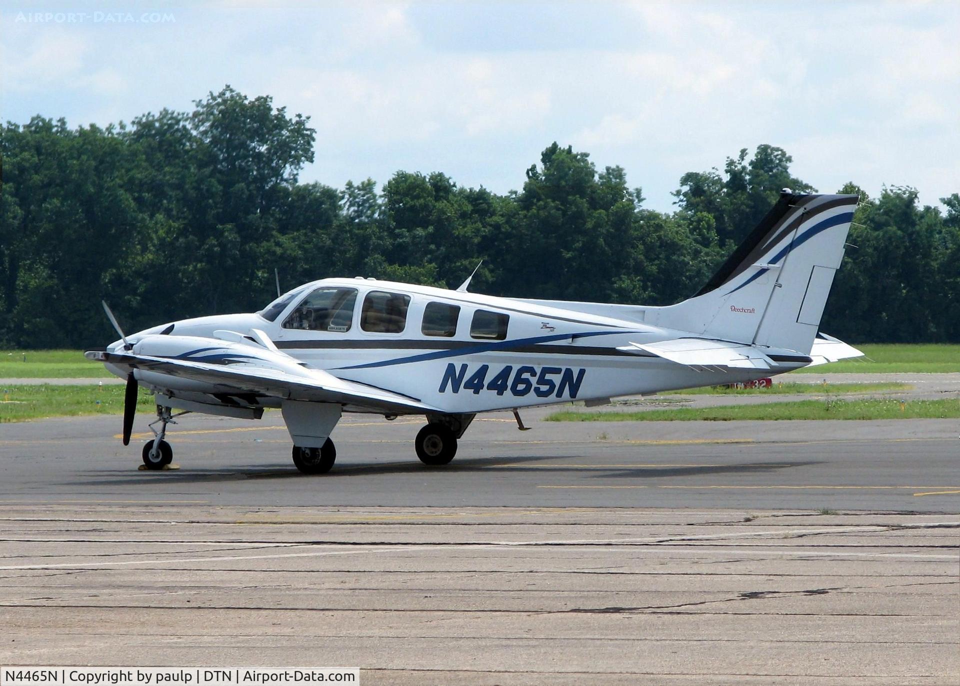 N4465N, 2000 Raytheon Aircraft Company 58 C/N TH-1965, Parked at Shreveport's Downtown Airport.