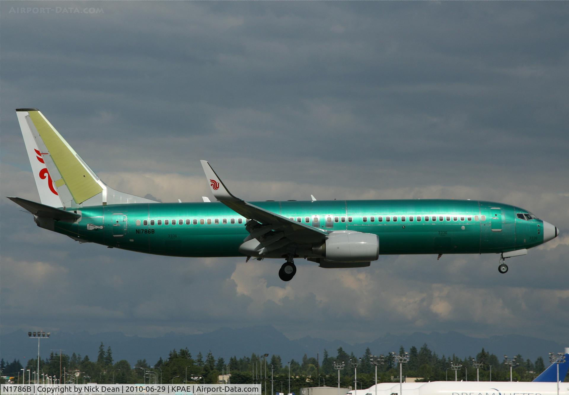 N1786B, 2010 Boeing 737-89L C/N 36754, KPAE Boeing 904 line number 3336 c/n 36754 B-5518 737-89L