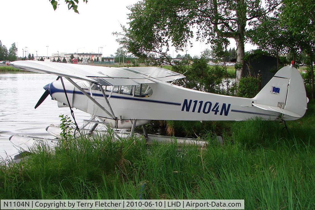 N1104N, Piper PA-18-150 Super Cub C/N 18-7579, Piper PA-18-150, c/n: 18-7579 on Lake Hood