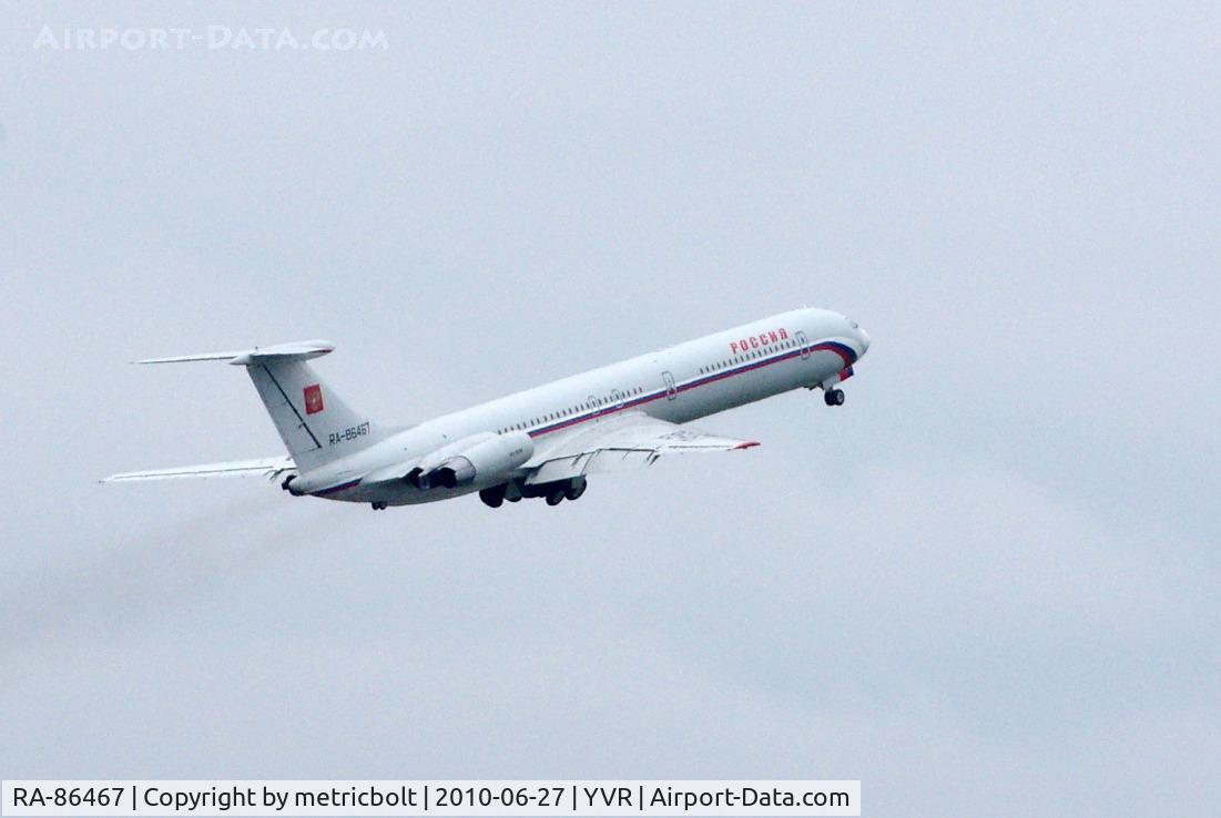 RA-86467, 1987 Ilyushin Il-62M C/N 3749733, take off from YVR
