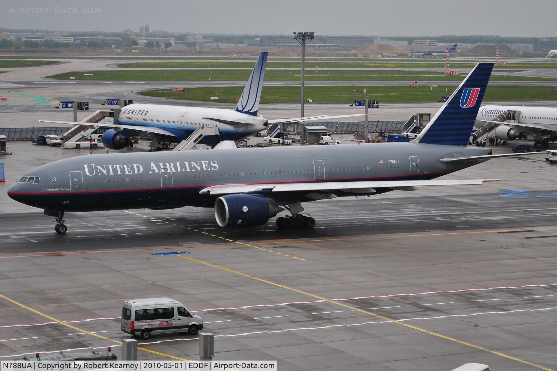 N788UA, 1997 Boeing 777-222 C/N 26942, United sporting the older livery