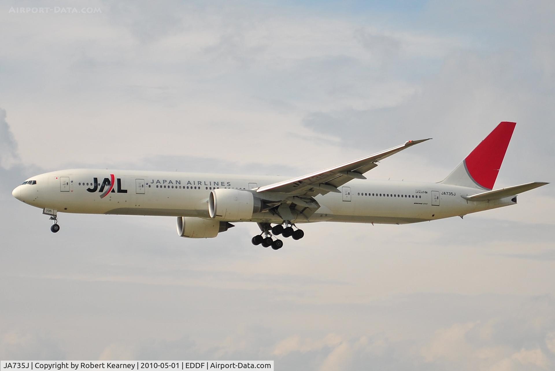 JA735J, 2006 Boeing 777-346/ER C/N 32434, JAL on short finals