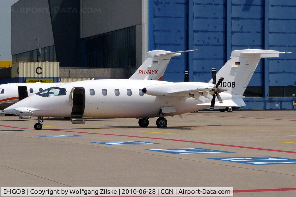 D-IGOB, 1992 Piaggio P-180 Avanti C/N 1016, visitor