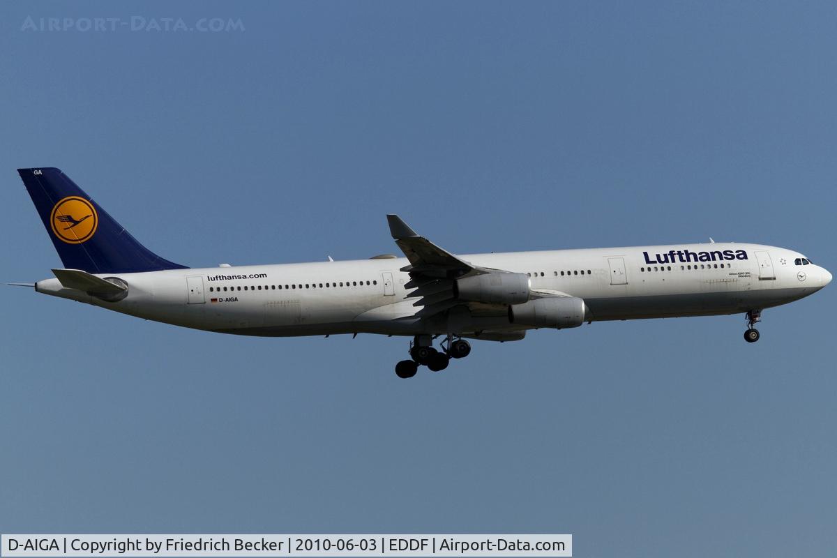 D-AIGA, 1993 Airbus A340-311 C/N 020, short final RW07R